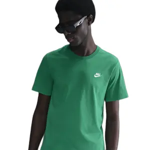 T-shirt Nike Club image-4