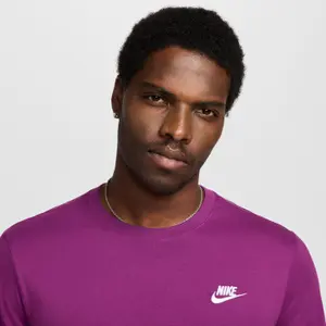 T-shirt Nike Club image-4