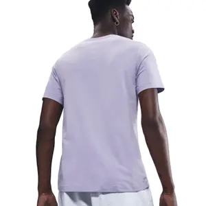 T-shirt Nike Club image-2