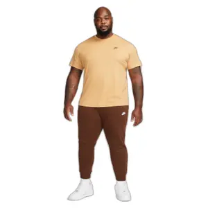 Camiseta Nike Sportswear Club image-1