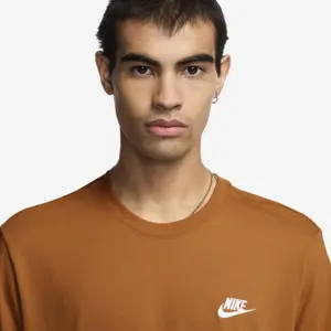 T-shirt Nike Club image-4