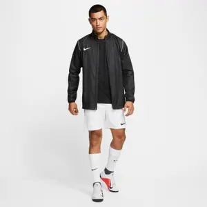 Chaqueta Nike Repel Park image-2