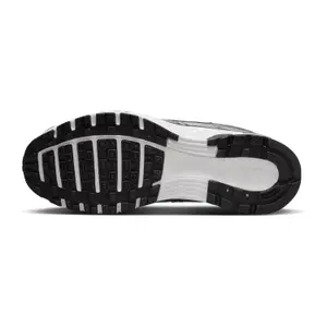 Baskets femme Nike P6000 image-5