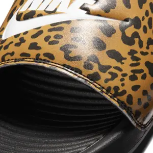 Chanclas de mujer Nike Victori One image-5