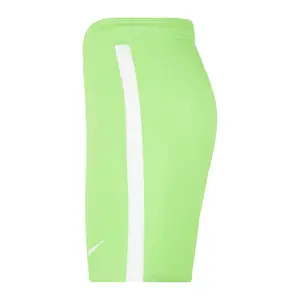 Home shorts VFL Wolfsburg 2021/22 image-2