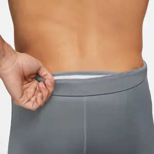 Pantalones cortos Nike Dri-fit Essentials image-5