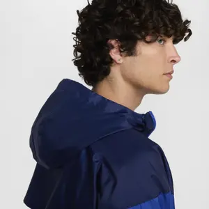 Casaco impermeável com capuz Nike Heritage Essentials Windrunner image-4