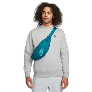 Riñonera Nike Heritage image-1