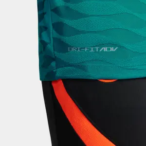 Chelsea strike elite training top 2021/22 image-4