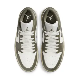 Baskets femme Nike Air Jordan 1 Low image-4
