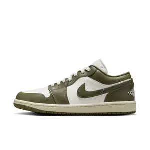 Baskets femme Nike Air Jordan 1 Low image-1