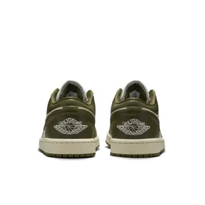 Baskets femme Nike Air Jordan 1 Low image-3
