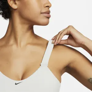 Women's bra Nike Dri-Fit Alpha image-5