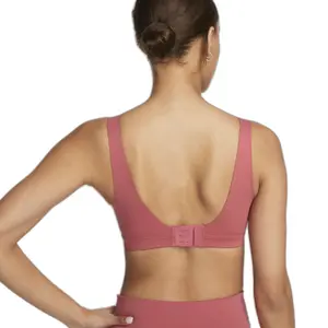 Women's bra Nike Dri-FIT Alpha image-2
