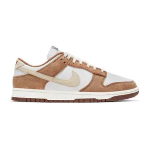 Baskets femme Nike Dunk Low image-0