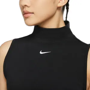 Camiseta de cuello alto para mujer Nike Sportswear Essential image-4