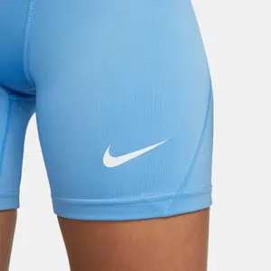 Calções para mulheres Nike Dri-FIT Strike NP image-4