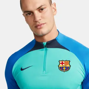 Training top FC Barcelone Strike 2022/23 image-1