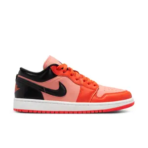Baskets femme Nike Air Jordan 1 image-0