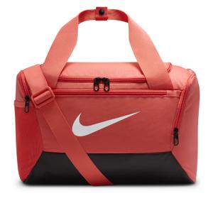 dm3977-814-duffle-tas-nike-brasilia-9-5-magic-ember-black-white-tu