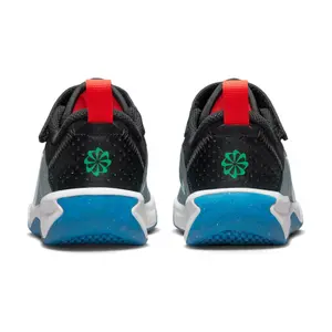 Formadores de crianças Nike Omni Multi-Court image-5