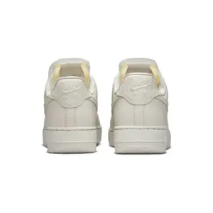 Zapatillas mujer Nike Air Force 1 Premium image-4