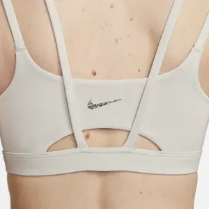 Women's bra Nike Dri-Fit Alate Trace image-6