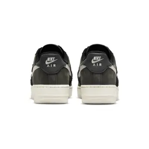 Kozaki z sztucznego futra Nike Air Force 1 Low image-4