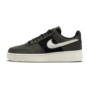 Kozaki z sztucznego futra Nike Air Force 1 Low image-1