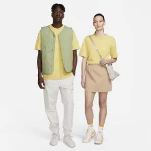 Camiseta Nike Premium Essentials Sust image-1