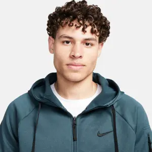 Casaco com capuz com fecho de correr Nike Therma image-5