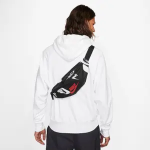 Riñonera Nike Heritage image-2