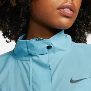 Casaco de fato de treino para desporto feminino Nike Run Division image-3