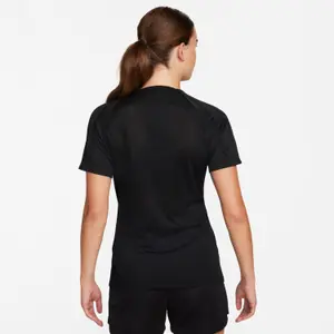 Camiseta de mujer Nike Dri-Fit Strike III image-2