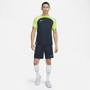 Camiseta Nike Dri-Fit Strike 23 image-1