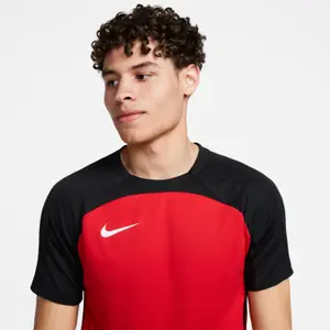 Camiseta Nike Dri-Fit Strike 23 image-3