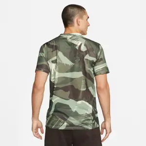 Camiseta Nike Dri-FIT Camo image-3