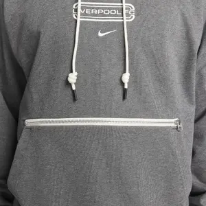 Sweatshirt à capuche Liverpool FC Standard Issue GX 2023/24 image-4