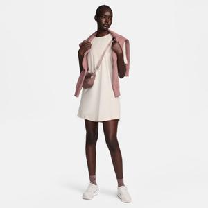 Vestito da donna Nike Essential image-1