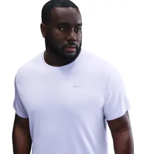 Camiseta Nike Miler image-4