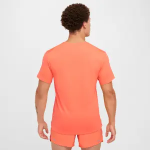 Camiseta Nike Miler Dri-FIT UV image-1