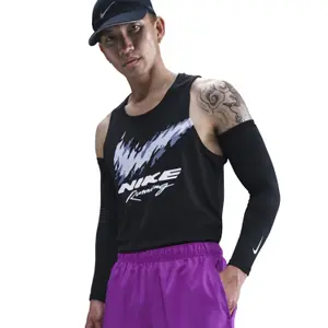 Calções com cuecas integradas Nike image-3