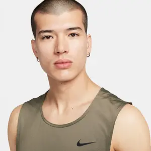 Camiseta de tirantes Nike Ready image-4