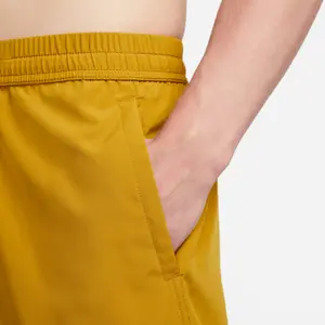 Pantalón corto Nike Dri-FIT Form 7In UL image-4