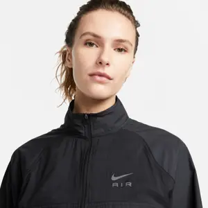 Women's waterproof jacket Nike Dri-FIT Air image-5