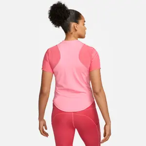 Camiseta de mujer Nike Dri-FIT Air image-1