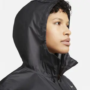 Women's waterproof jacket Nike Essential NV image-4