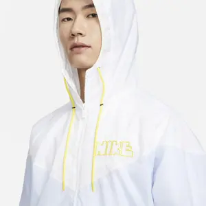 Fodrad träningsjacka i väv Nike WR GX image-4