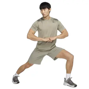 Camisola Nike Dri-FIT Legend image-1