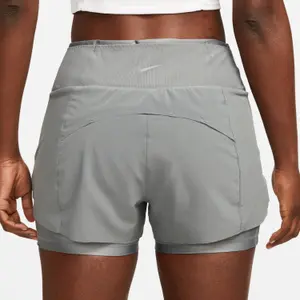 Women's mid-rise shorts Nike Swift Dri-FIT 3In image-1